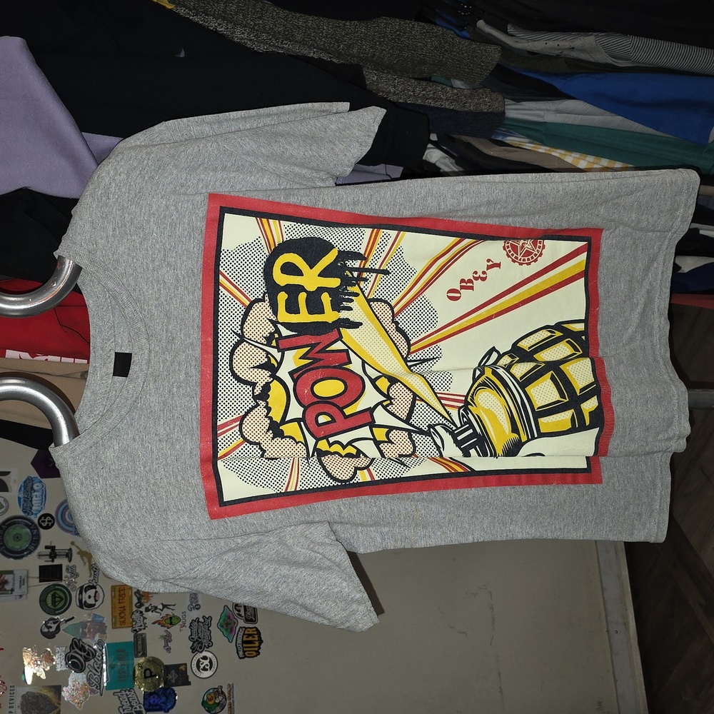Obey shirt